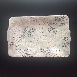Stylish jewelry/trinket dish.